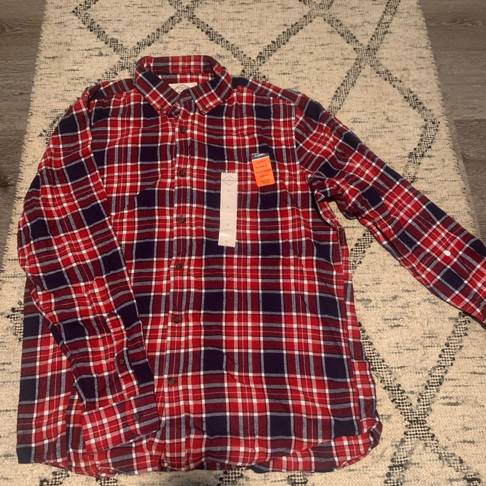 Men’s St John’s Bay red and navy button up flannel